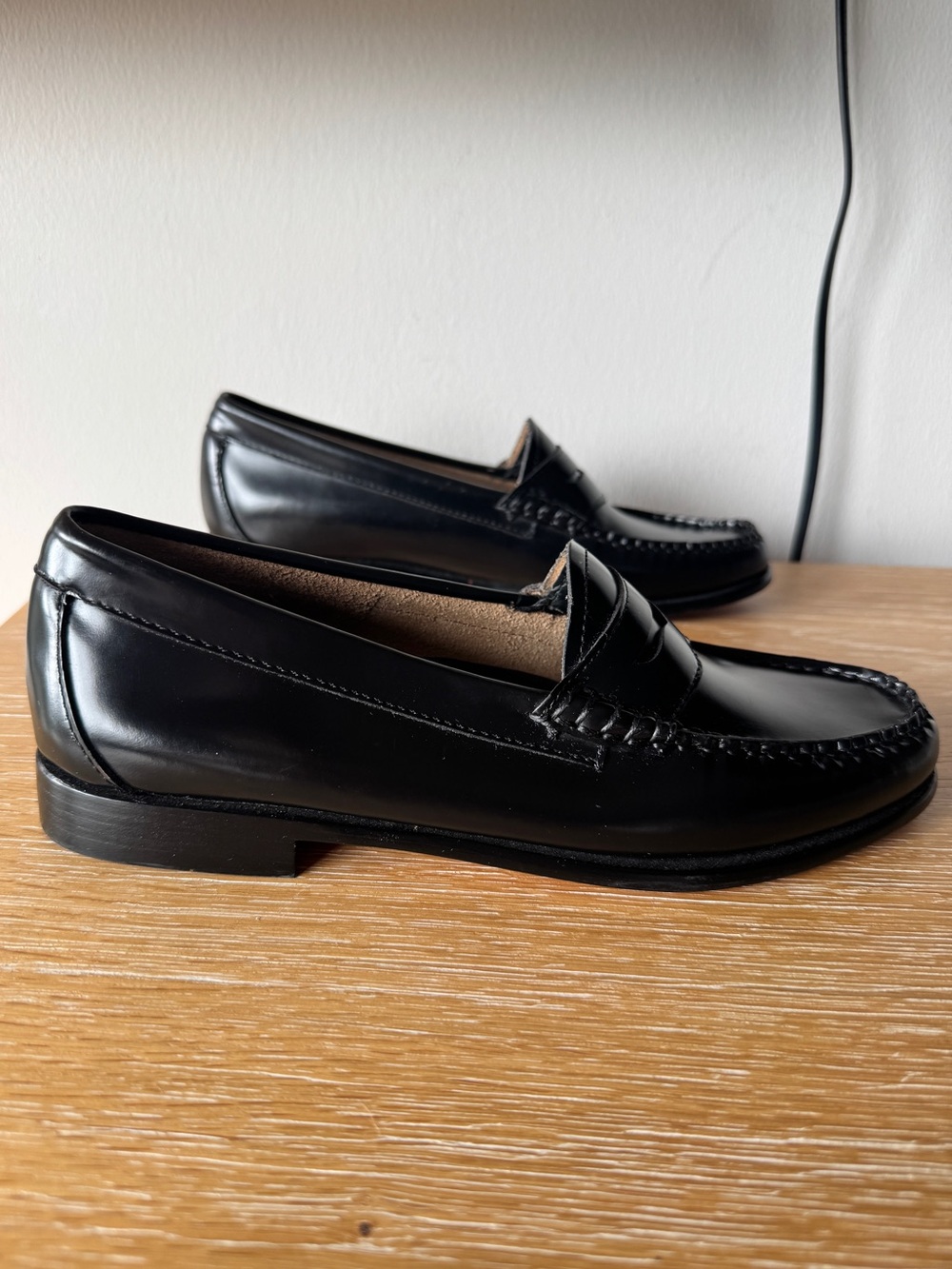 G. H. BASS Women's Whitney Weejuns Penny Loafer Black Size 8.5 - Picture 11 of 16